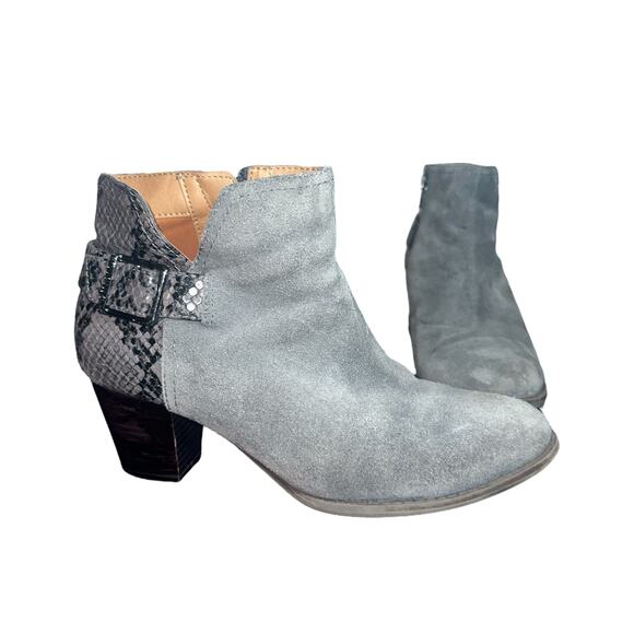 Vionic Naomi Snake Gray Suede Snakeskin Ankle Boots Size 7.5 - Picture 1 of 13
